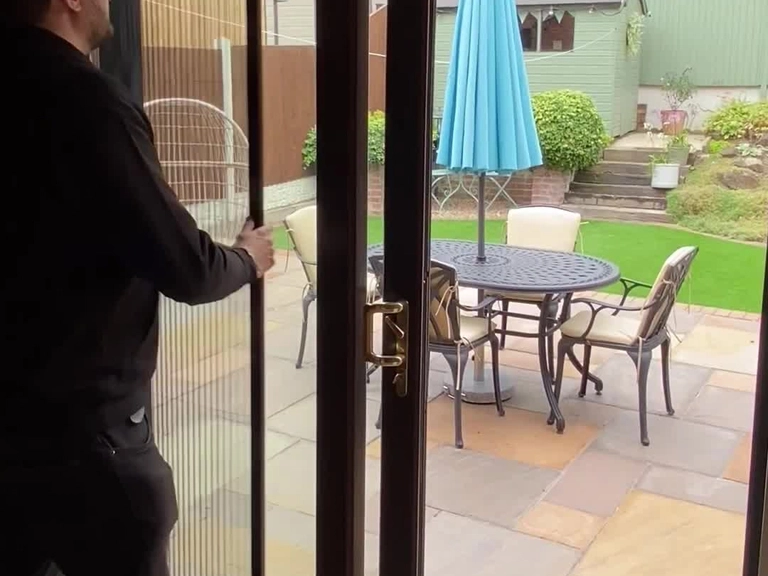 Etimesgut Kedi Sinekliği Gizlilik ve Koruma İçin İnce Yapı İç Mekanı Gizler