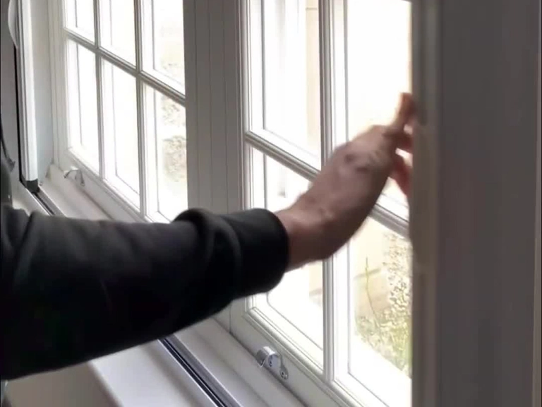 Etimesgut Menteşeli Sineklik Sinek Engelleyici Sistem